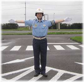 愛媛県警察 手信号及び灯火による信号の種類と意味